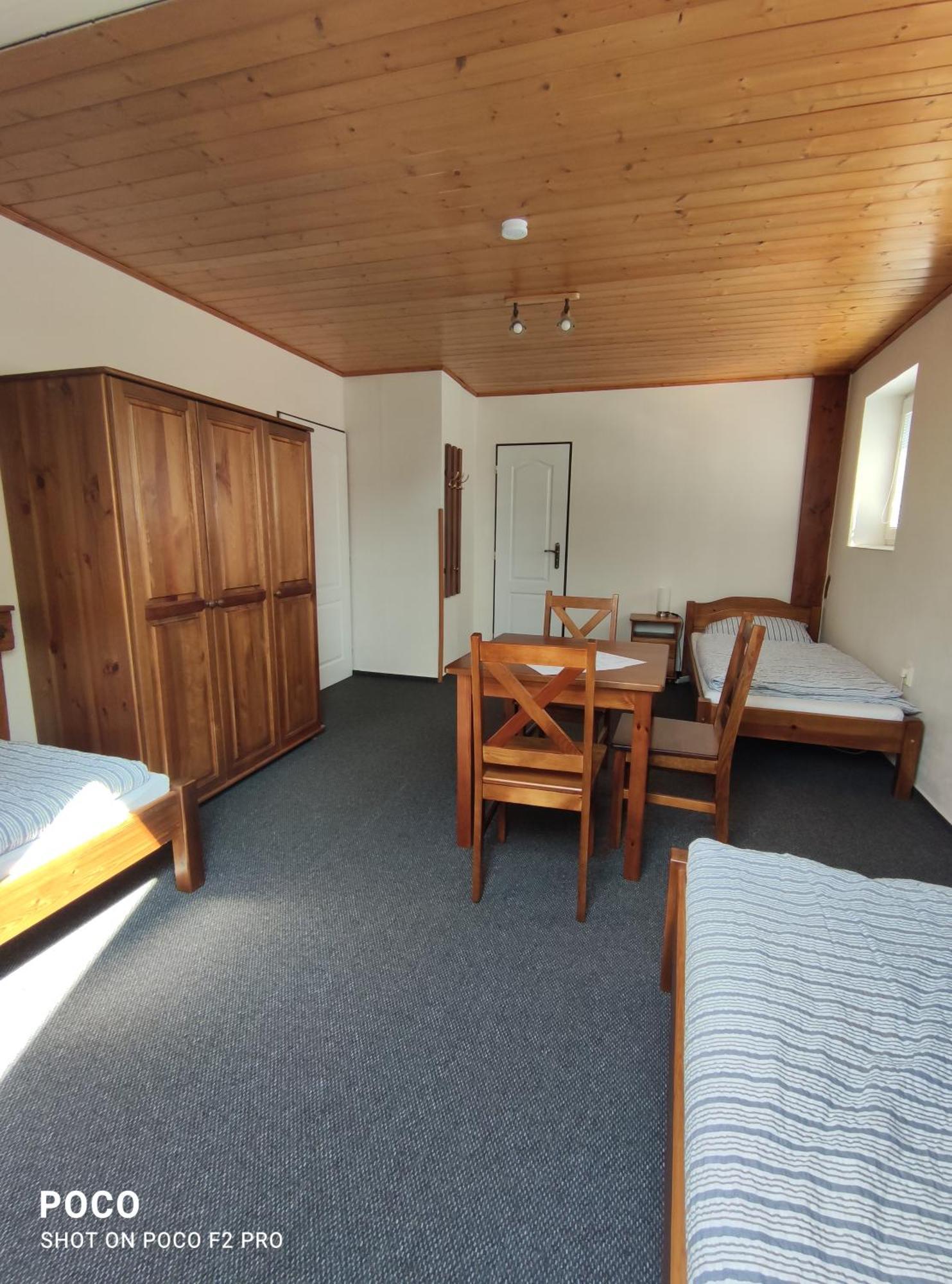 Zamecka Posta Penzion Neznasov Room photo